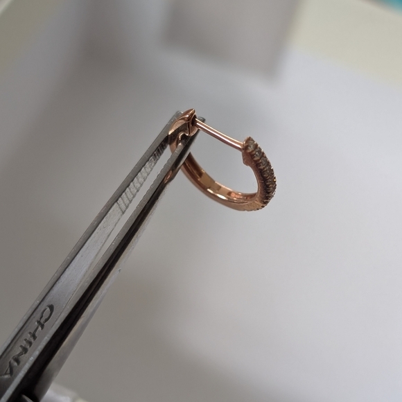 BVLA diamond clicker hoop, rose gold, 9/32" - Picture 3 of 5